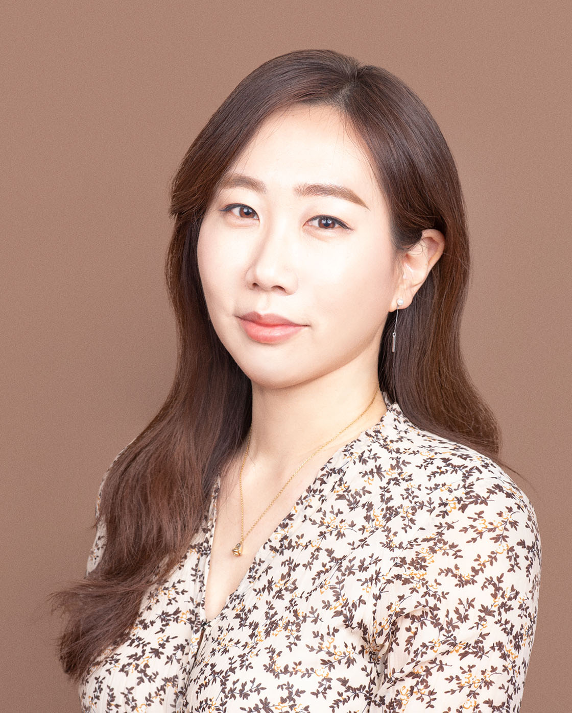 작가 엘리 프로필